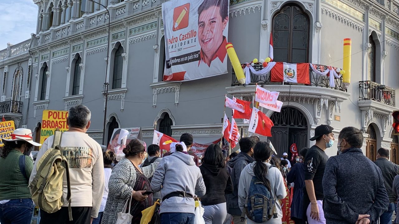 Lasecki: Kryzys polityczny w Peru