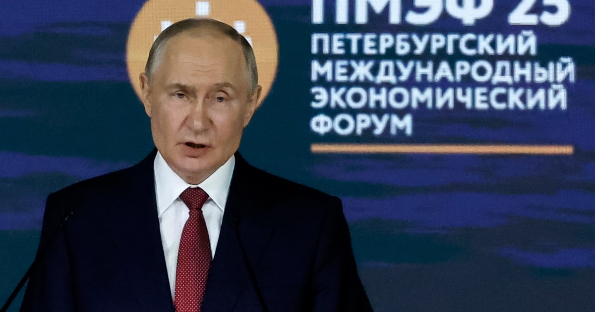 Putin w Sankt Petersburgu
