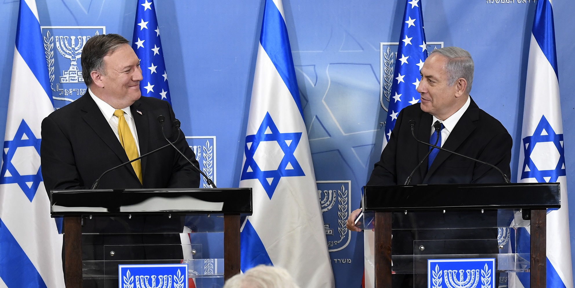 Co i kto rządzi „Anglosasami”