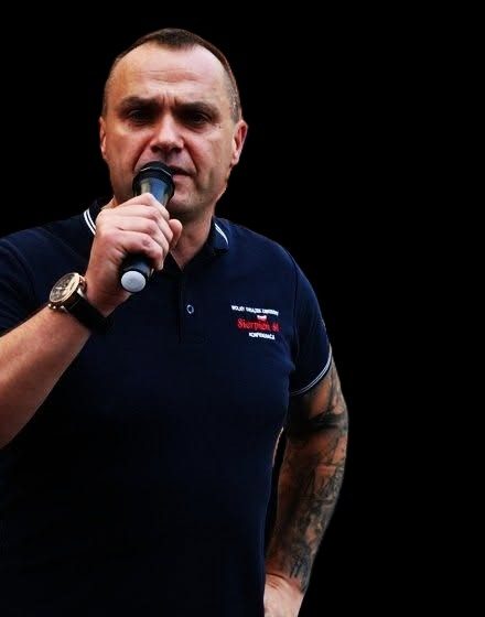 Jedwabny: Głównonurtowcy są sprzedajnymi dziwkami