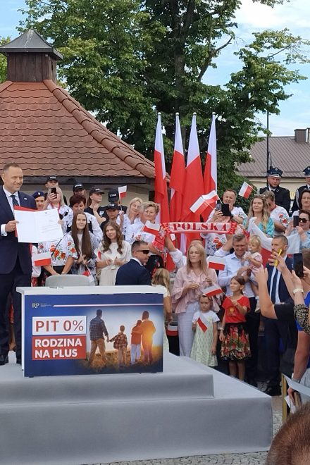Piasta: Pierwszy rok Nawrockiego