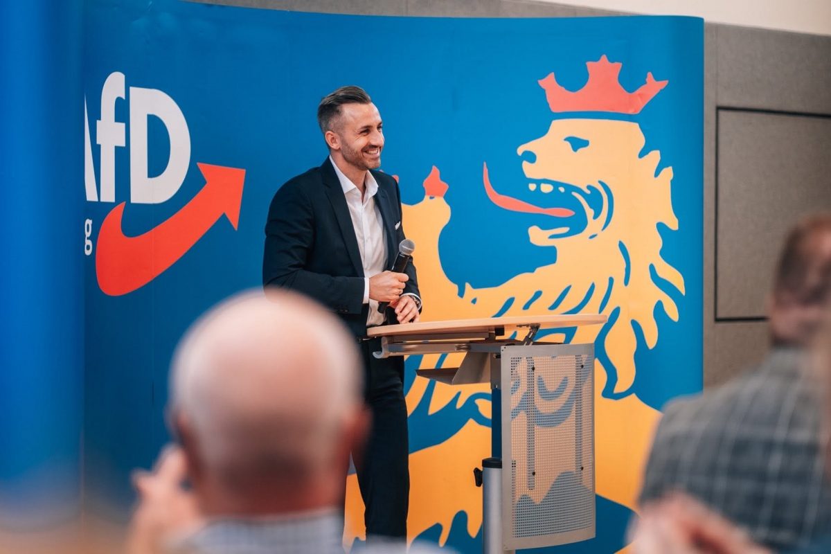 Lasecki: Pęknięcie na Brandmauer Lasecki: Pęknięcie na Brandmauer