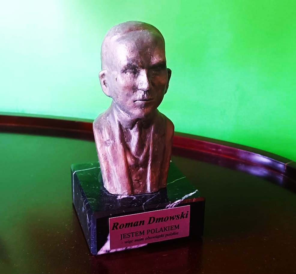 Daniel Podrzycki uhonorowany statuetką Romana Dmowskiego