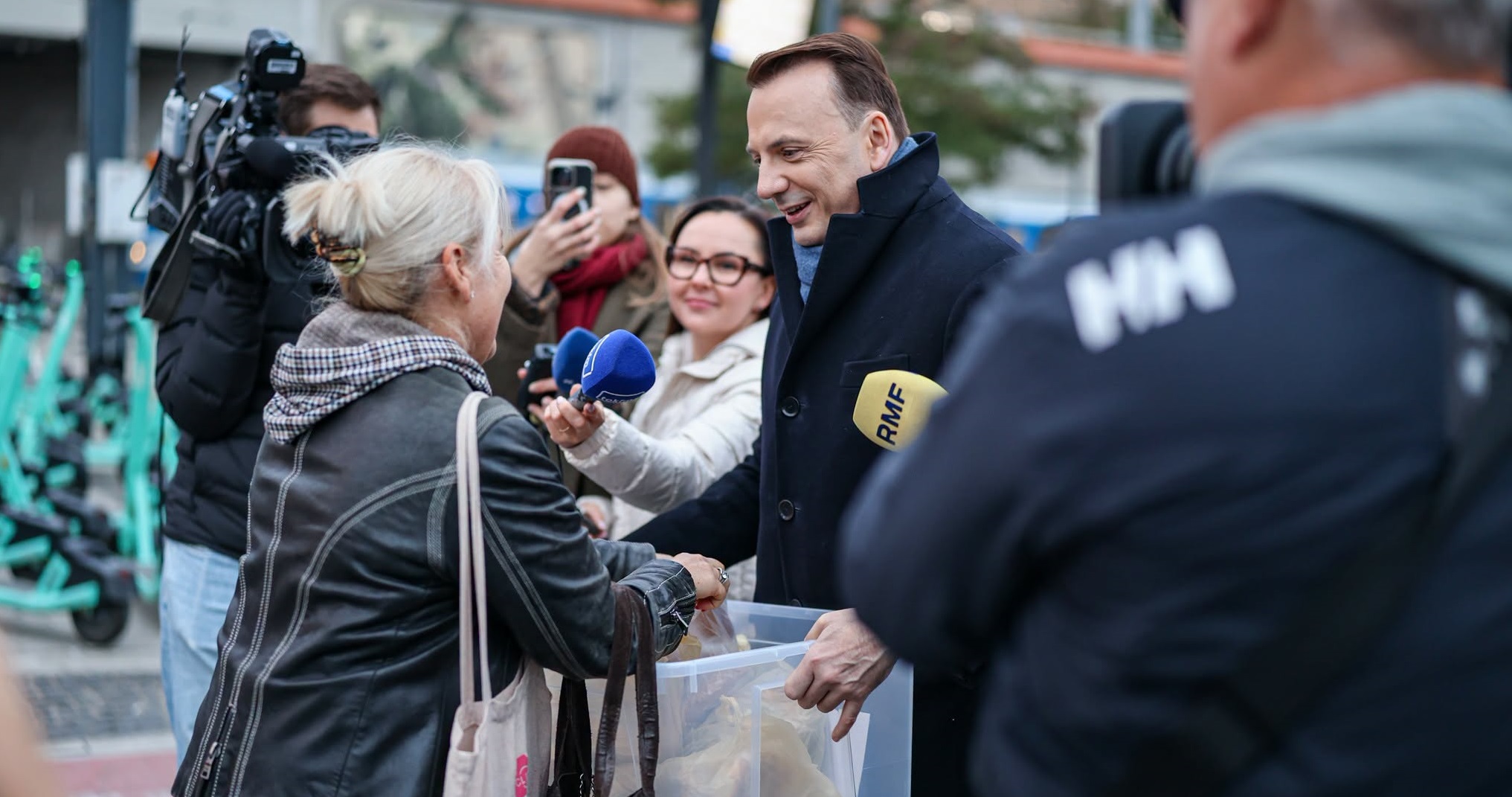 Gibała szansą na normalność