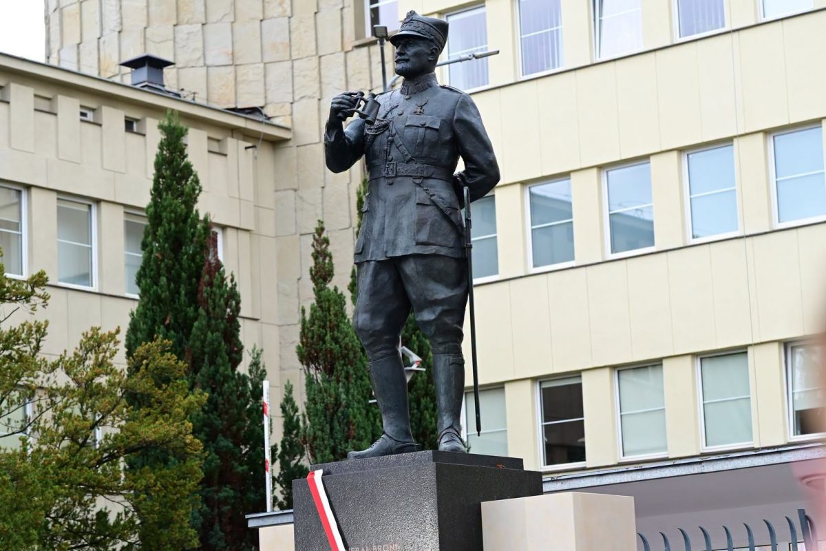 Pomnik gen. Tadeusza Rozwadowskiego w Warszawie